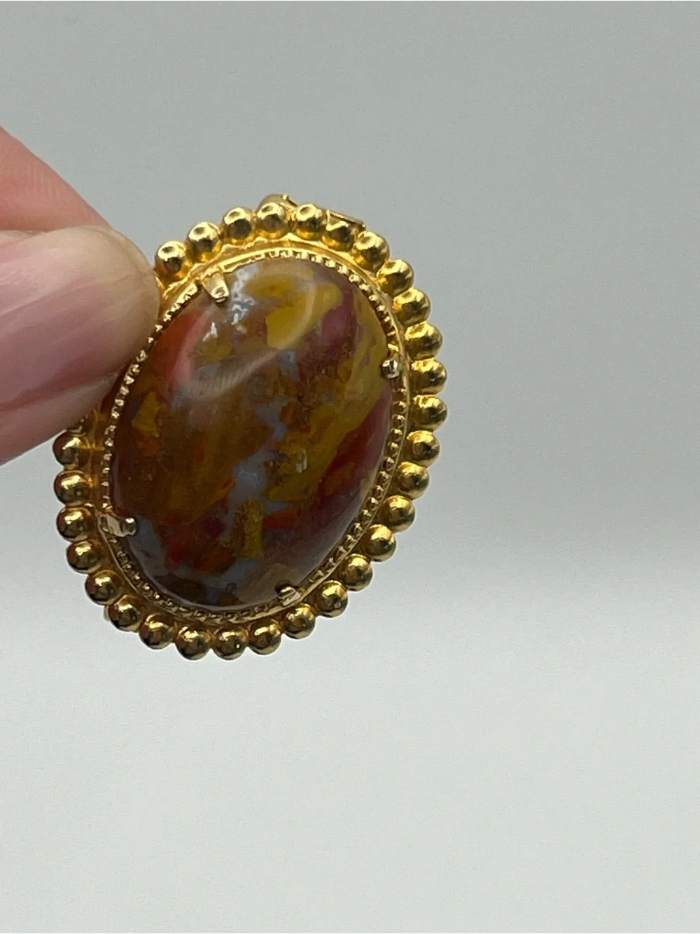 Orange red oval faux stone beaded scalloped edge gold tone vintage brooch pin